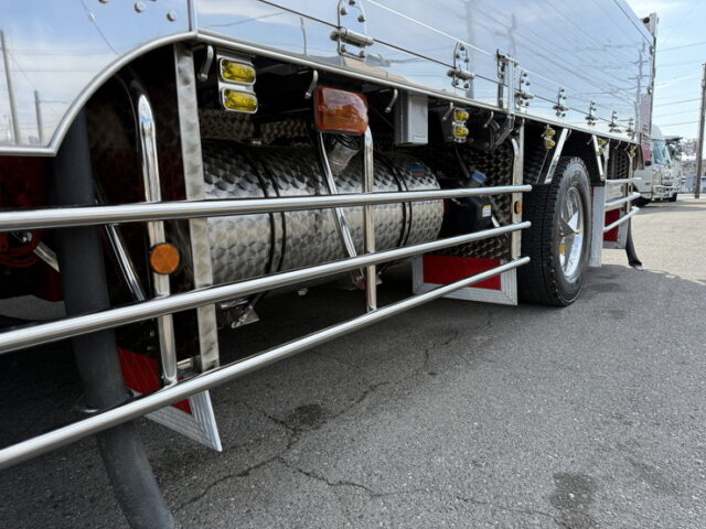 ファイター:増トン:クレーン:セミワイド:5Mボデー:架装多数:270馬力