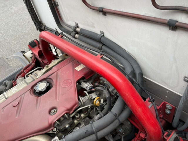 日野　デュトロ　冷凍バン　横扉　オバＱバンパー　ステンレス多数　キーストン