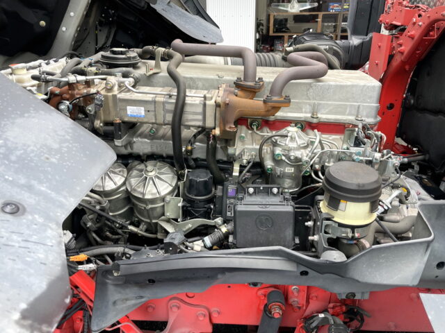 日野　17プロフィア　ハイルーフ　ウィング　造りボデー　1M10アオリ　内装生地張り