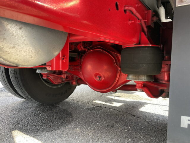 いすゞ：フォワード：ウィング：6200ワイド：エアサス：架装多数：木床：240馬力