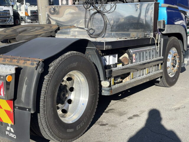 17スーパーグレート　ハイルーフ　トレーラーヘッド　第5輪荷重11.500㎏　アルミホイール