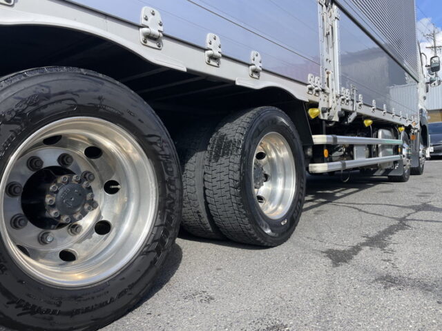 日野　17プロフィア　ハイルーフ　ウィング　後輪エアサス　380馬力