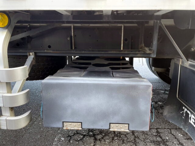 日野 プロフィア ハイルーフ アルミウィング 車検付 360馬力 アルミホイール ジョロダー4列