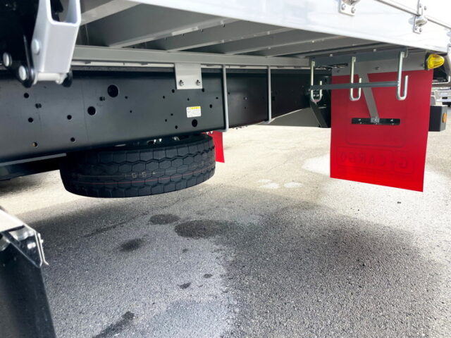 いすゞ　ギガ　登録済み未使用車　ハイルーフ　リア門工ステンレス　アルミホイール