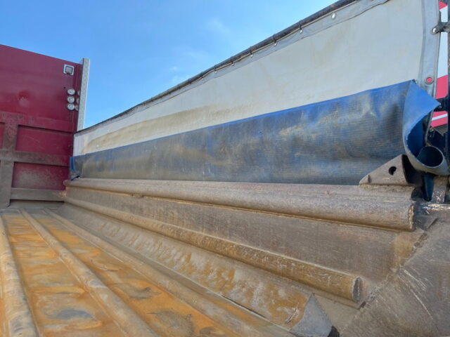 日野　17プロフィア　ダンプ　ハイルーフ　Ｌゲート　メッキ多数