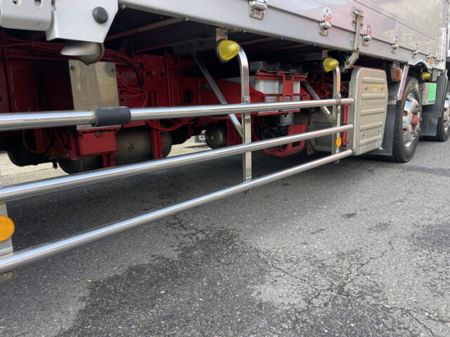 いすゞ：ギガ：ハイルーフ：ウィング：アルミホイール：スムーサー：木床