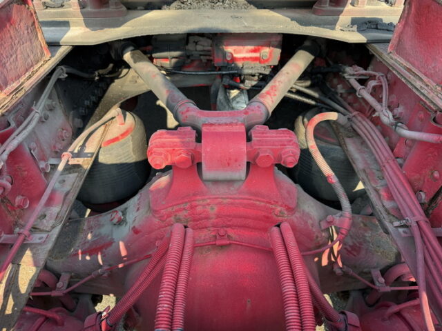 スーパーグレート：ハイルーフ：トレーラーヘッド：メッキ多数：アルミホイール：7速MT