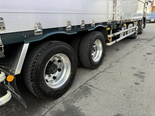 日野：17プロフィア：ハイルーフ：ウィング：アルミホイール：リア門口ステンレス