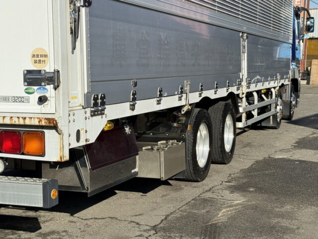 スーパーグレート：ウィング：メッキ多数：アルミホイール：ステンレス床：7速MT