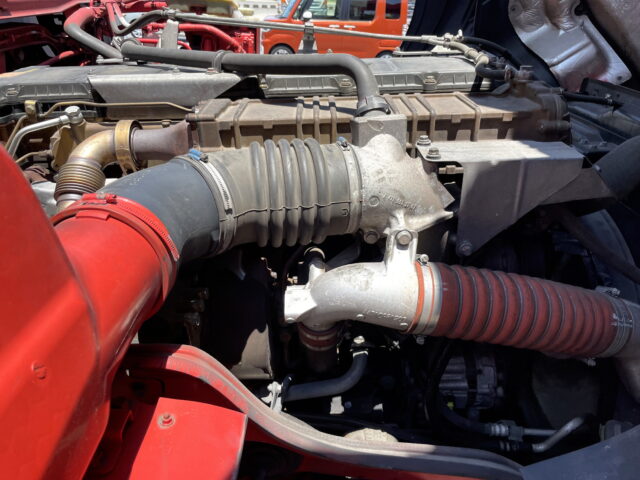 三菱ふそう　スーパーグレート　アルミウィング　７MT　リアエアサス　木床　380馬力