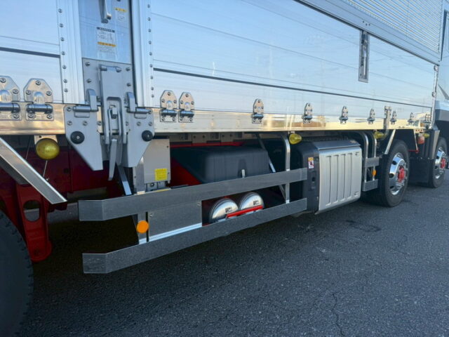 17スーパーグレート:ハイルーフ:ウィング:メッキ多数:造りボディ:アルミホイール