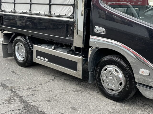 日野　デュトロ　標準幅　10尺　ダンプ　架装多数　エアー式バンパー昇降機　150馬力