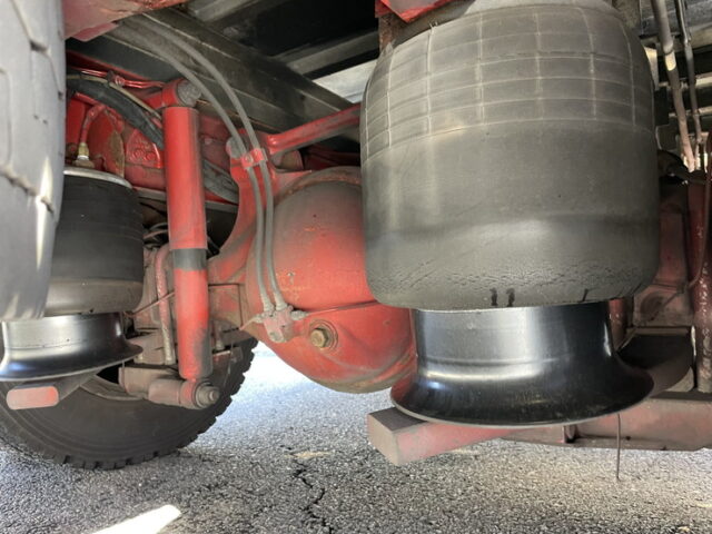 三菱ふそう　ファイター　冷凍バン　コルゲート　ジョロダー4列キーストン　エアサス