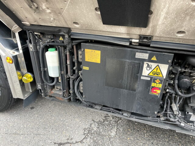 いすゞ　ギガ　ハイルーフ　冷凍バン　4軸　左観音扉2枚　サブエンジン　ジョロ４キーストン