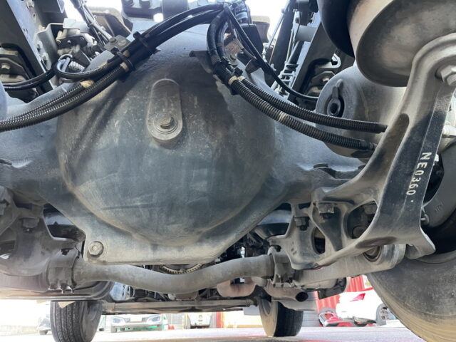 日野　17プロフィア　ハイルーフ　トレーラーヘッド　E13Cエンジン　450馬力