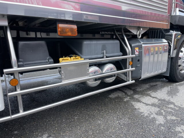 17スーパーグレート　ハイルーフ　冷凍バン　矢野特殊ボディ　コルゲート　サブエンジン