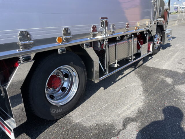 いすゞ　エルフ　ウィング　架装多数　波板ステンレス　造りボディ　ワイド