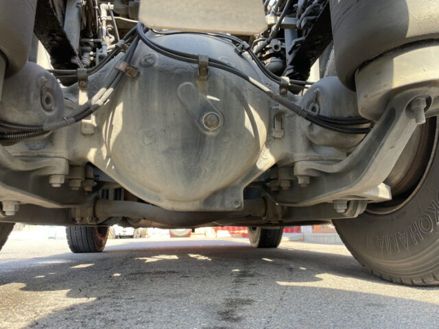 日野：テラヴィ：ハイルーフ：トレーラーヘッド：V8：ツインターボ：エアサス