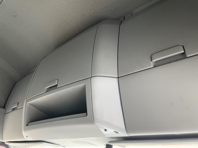 いすゞ：ギガ：ハイルーフ：ウィング：AT：木床：アルミホイール：リアエアサス