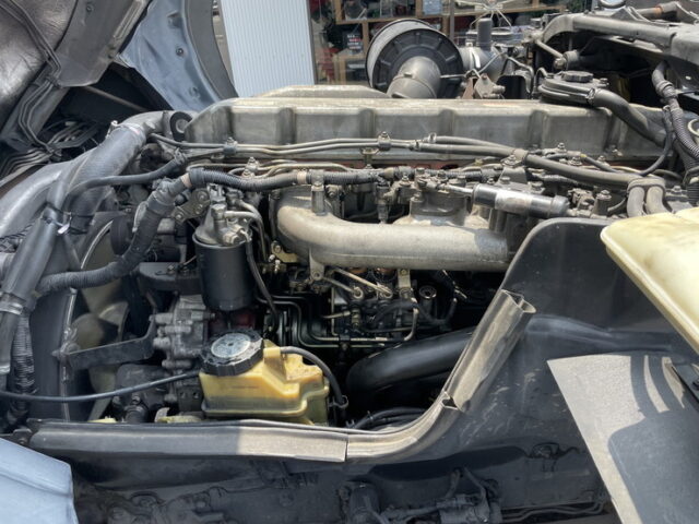 日野：テラヴィ：ハイルーフ：トレーラーヘッド：後輪エアサス：第5輪荷重11.500㎏