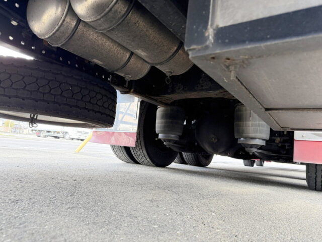 日野：17プロフィア：ハイルーフ：ウィング：メッキ多数：ステンレス多数：プロシフト