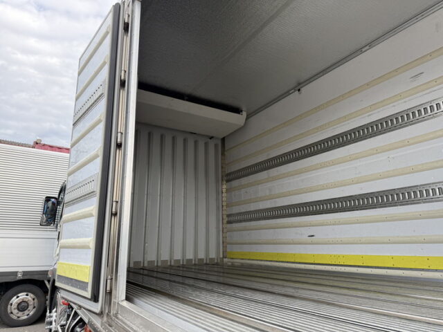 17スーパーグレート：ハイルーフ：冷凍バン：アルミホイール：サブエンジン：ジョロ4キーストン