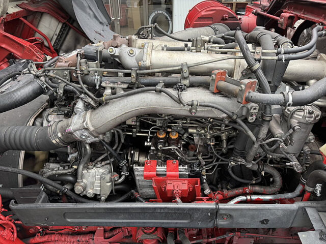 いすゞ:ギガ:ハイルーフ:トレーラーヘッド:フロントバイザー:第5輪荷重11.100㎏