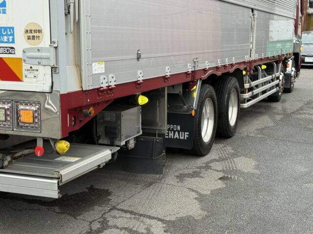 スーパーグレート：ハイルーフ：ウィング：メッキ多数：アルミホイール：格納ゲート