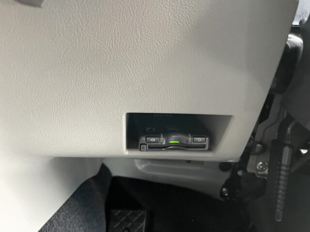 三菱ふそう：スーパーグレート：トレーラーヘッド：ハイルーフ：Ｄ尺：AT：未使用：第５輪11.5ｔ　