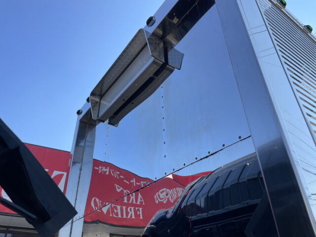 いすゞ　エルフ　ウィング　架装多数　波板ステンレス　造りボディ　ワイド