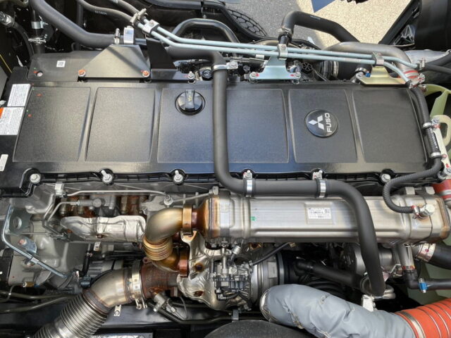 【現行型】スーパーグレートスーパーハイルーフ：ウィング未使用：リア門口ステンレス