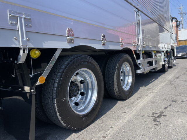 現行スーパーグレート：スーパーハイルーフ：ウィング：プレミアムライン：未使用