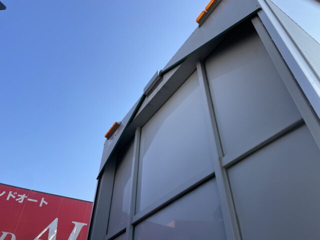 日野：17プロフィア：ハイルーフ：ウィング：10輪：リア門口ステンレス