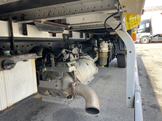 日野：17レンジャー：6200ワイド：エアサス：木床：アルミホイール：240馬力