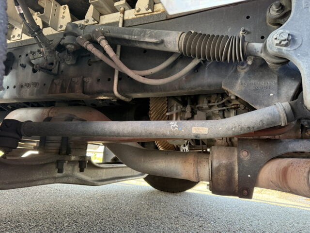 日野：17プロフィア：ハイルーフ：ウィング：メッキ多数：ステンレス多数：リア門口ステンレス