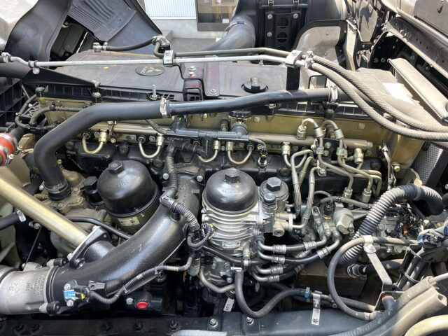 17スーパーグレート　ハイルーフ　ウィング　メッキ多数　アルミホイール　木床