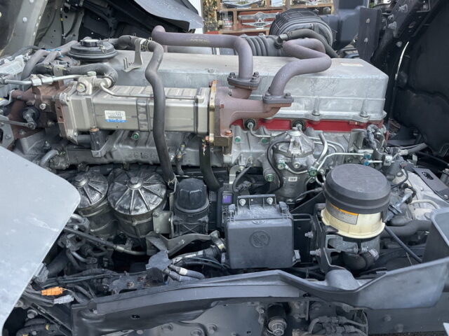 日野：17プロフィア：ハイルーフ：トレーラーヘッド：7速MT：450馬力：E13Cエンジン