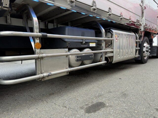 17スーパーグレート：ハイルーフ：ウィング：造りボディ：プレミアムライン