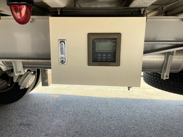 フルハーフ　トレーラー冷凍バン　サーモキング　プレジデント　３軸　リフトアクスル(中残し)