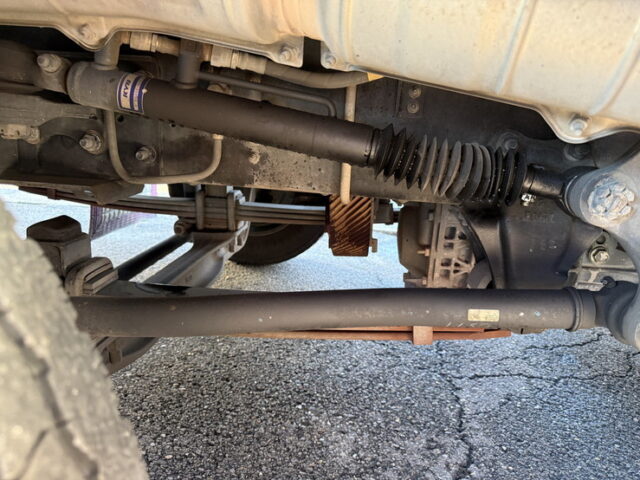 いすゞ：ギガ：ハイルーフ：ウィング：メッキ多数：ステンレス多数：エアローラー