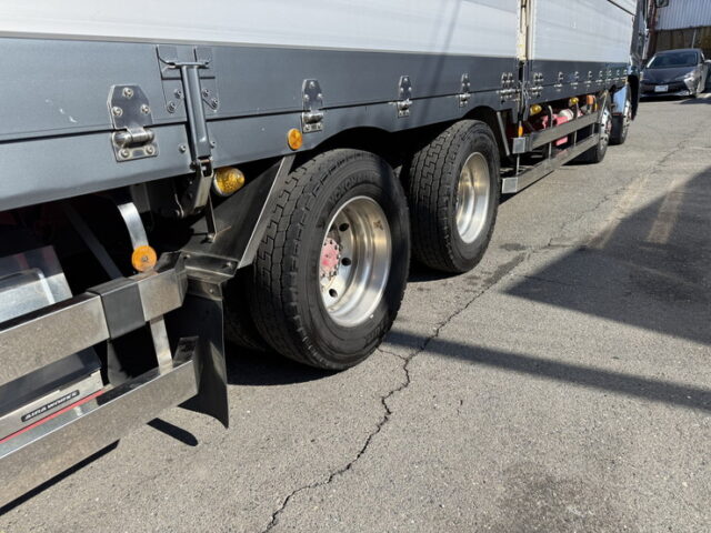 スーパーグレート：ウィング：アルミホイール：架装多数：国産エンジン：7速MT