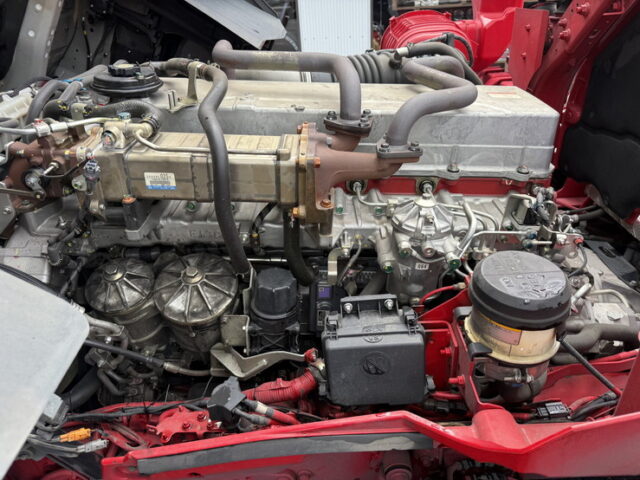 日野:17プロフィア:ハイルーフ:トレーラーヘッド:架装多数:アルミホイール