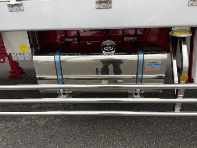 トレクス：トレーラー：冷凍ウィング：未使用：3軸：リフトアクスル：前壁：冷凍機