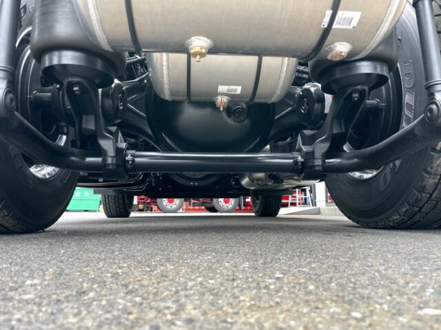 17スーパーグレート　トレーラーヘッド　スライドカプラー　未使用　E尺　460馬力　プレミアムライン