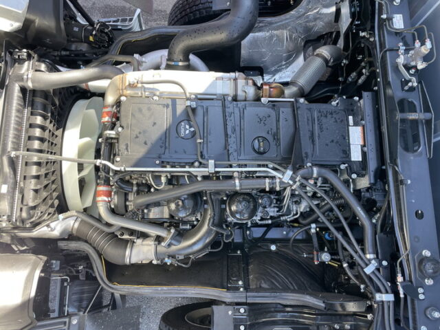 17スーパーグレート　未使用　ハイルーフ　ウィング　ステンレス多数　総輪エアサス