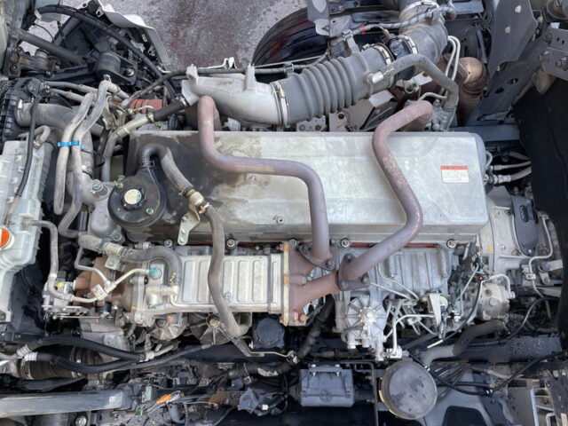 日野　17プロフィア　ハイルーフ　トレーラーヘッド　E13Cエンジン　450馬力