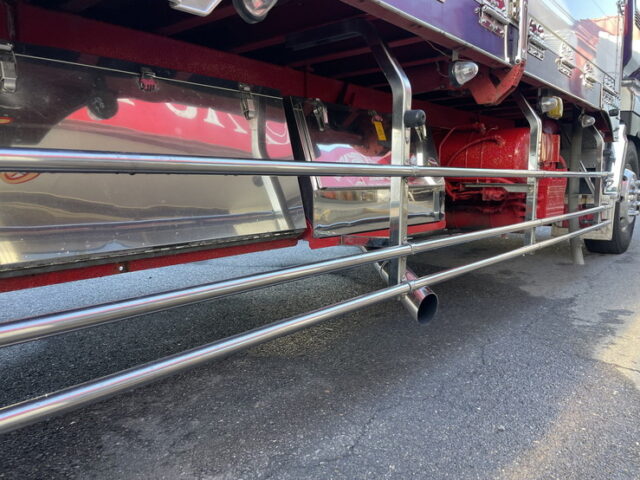 いすゞ：ギガ：冷凍ウィング：造りボディ：ステンレス多数：エアサス：1M10アオリ