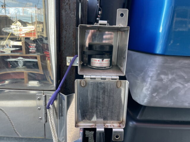 17スーパーグレート　ハイルーフ　トレーラーヘッド　第5輪荷重11.500㎏　アルミホイール