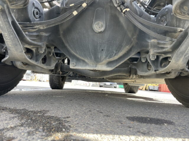 日野：17プロフィア：ハイルーフ：トレーラーヘッド：アルミホイール：ブタ鼻