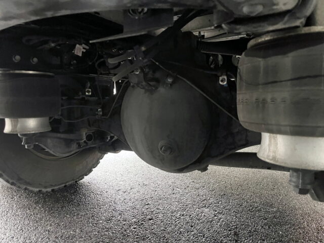 日野　17レンジャー　ハイルーフ　6200ワイド　エアサス　格納ゲート　低走行